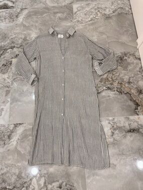 Striped Long-Sleeve Button-Front Shirt Dress - Gray/White